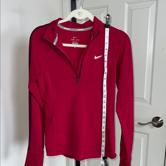 Nike‎ Red Half-Zip Dri-FIT Top - Picture 7 of 8
